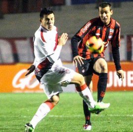 Atlético-PR 3 x 5 Vitória – Banho de água fria no Furacão