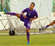 Série C: Fora dos gramados, meia acredita na classificação do Guarani