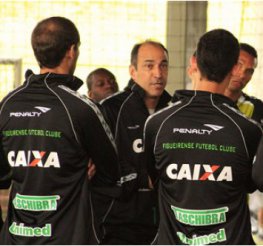 Série B: Em boa fase, Vinícius Eutrópio tem problemas para escalar Figueira