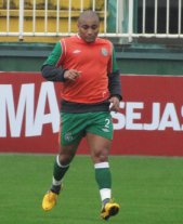 Série B: Chapecoense dispensa dois e oficializa três reforços