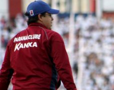 Série B: Paraná espera casa cheia para embalar de vez