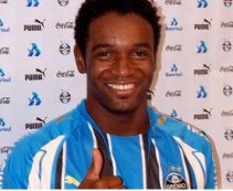 Série B: Oeste confirma ex-atacante de Botafogo e Guarani e mais um