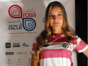 XV de Piracicaba lança mais um modelo da camisa rosa