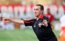 Série B: Após derrota, treinador garante permanência no Atlético-GO