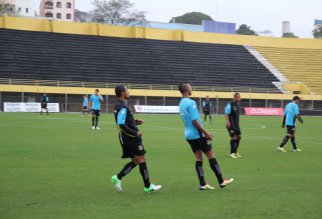 Copa Paulista: Recuperado, atacante do São Bernardo volta a treinar com bola