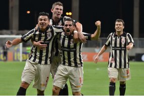 Vitória 2 x 1 Goiás – Leão vence e encosta no G4