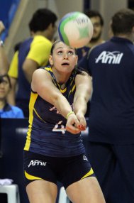 Vôlei: Amil estreia na Superliga engajado contra o câncer de mama