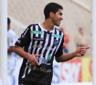 Criciúma faz proposta para tirar artilheiro de time da Série B