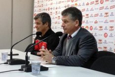 Presidente do Joinville banca permanência do treinador até o fim da Série B