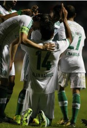 Série B: Palmeiras deve ter André Luiz e Serginho contra o ABC