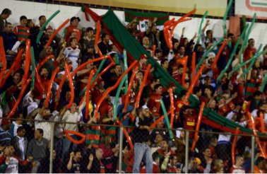 Lusa anuncia nova promoção para não ser minoria contra Santos