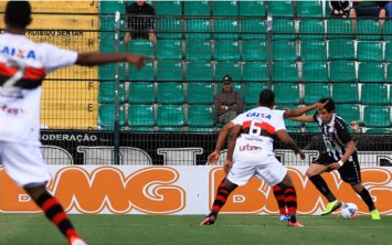 Figueirense 1 x 1 Atlético-GO - Empate justo, mas que pouco ajudou 2 0002048113932 img