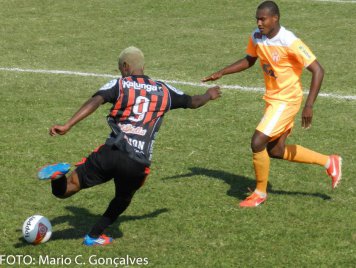 SEGUNDONA: Tupã rouba a cena, goleia Atibaia por 5 a 1 e lidera o Grupo 19