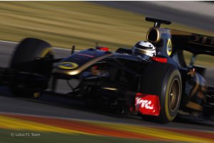 Fórmula 1: Raikkonen minimiza safety car e exalta corrida da Lotus