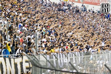Com a corda no pescoço, Ponte apela à torcida de novo e faz nova promoção