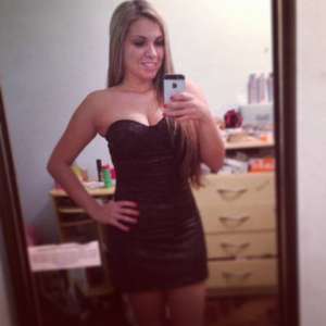 Fila andou! Após largar noiva, Adriano Imperador cai na farra com loira gaúcha