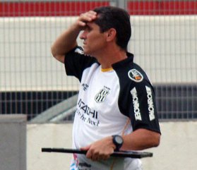 Após empate, Jorginho ainda confia em permanência da Ponte