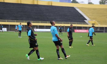 Copa Paulista: Lateral do São Bernardo elogia Oliveira, preparador de goleiros
