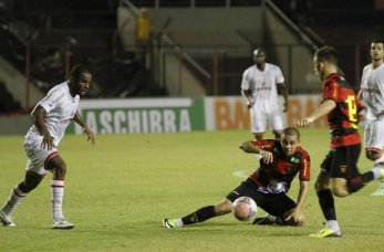 América-RN x Paraná – Com novo treinador, Mecão tenta sair da Z4