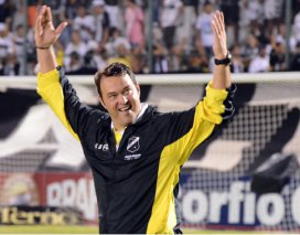 Série B: Comandando o ABC, Roberto Fernandes venceu três times do G4