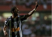 Volante é operado com ‘sucesso’, diz Atlético-MG