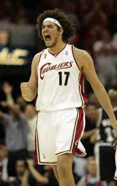 Basquete: Varejão volta ao basquete com 10 rebotes em 21 minutos