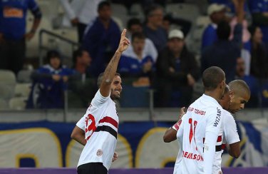 BRASILEIRÃO: São Paulo bate o líder, Ponte ressuscita e Vasco segue na Z4