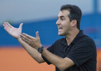 Mineiro: Caldense apresenta técnico para estadual de 2014
