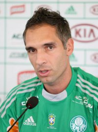 Série B: Com dores, goleiro ainda é dúvida no Palmeiras