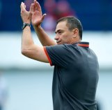 Após goleada, técnico é efetivado no comando do Internacional