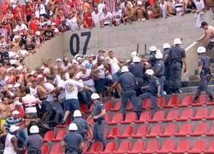 STJD deve autuar São Paulo por confusão no Morumbi