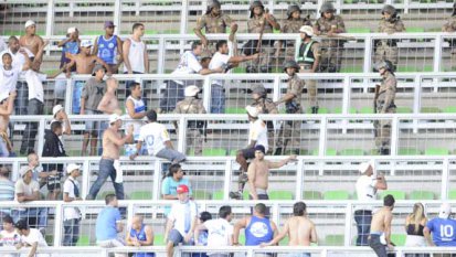 Domingo foi manchado por brigas entre torcedores e PM em 3 capitais