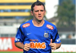 Meia do Santos prega respeito ao Inter, mas sonha com G4