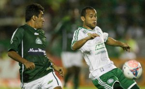 Série B: Kleina defende zagueiro de erro e fala em fatalidade