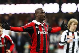 Liga dos Campeões: Contundido, Balotelli volta a desfalcar o Milan