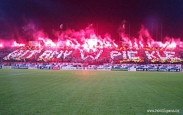 Time polonês manda emissários para tentar contratar dupla da Série B