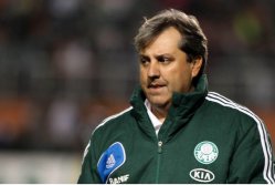 Série B: Palmeiras usa formação mais ofensiva contra Bragantino