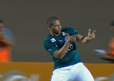 Goiás 3 x 0 Atlético-PR – Verdão atropela o Furacão e confirma a boa fase