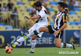 De olho no Flamengo, Osvaldo Oliveira elogia a garotada talentosa do Botafogo