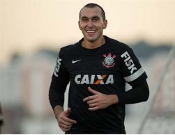 Walter diz estar pronto para defender Corinthians em Porto Alegre