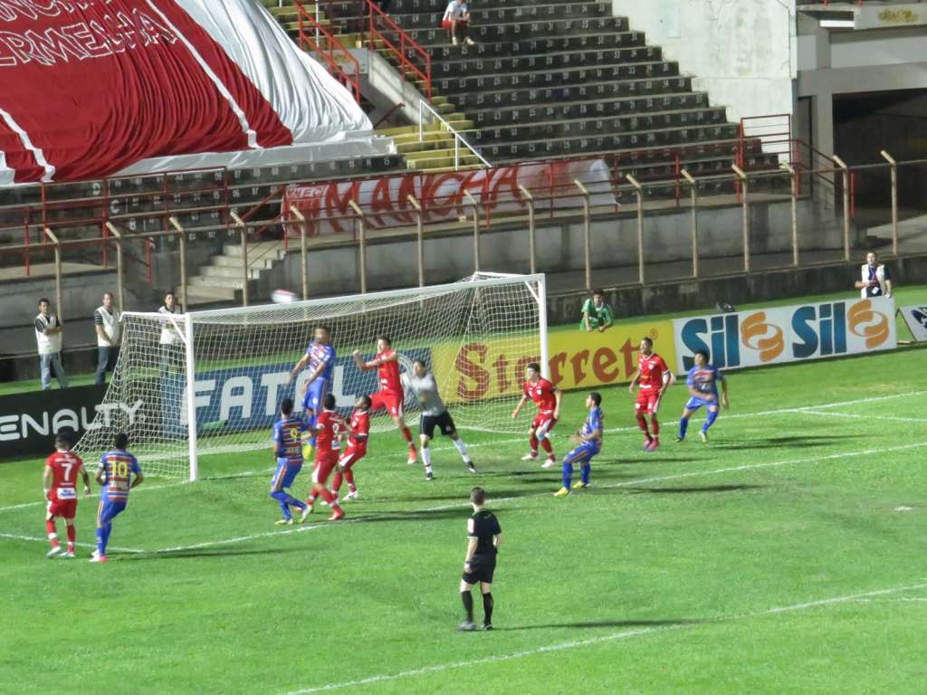 Série C: CBF acata decisão da Justiça e suspende Mogi x Santa Cruz