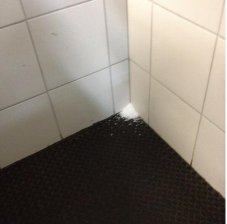 Time da Série B coloca sal grosso no vestiário para tentar espantar má fase