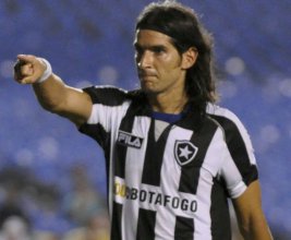 De volta a elite, time do Rio sonha com contratação de Loco Abreu