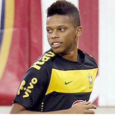 Perto da degola, time do Brasileirão “enquadra” atacante por noitadas