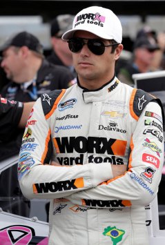 Worx inaugura quiosque em Campinas com a presença de Nelsinho Piquet