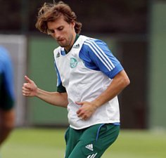 Capitão pede para Kleina continuar no Palmeiras