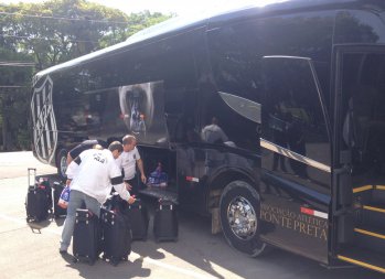 Epopeia! Após maratona, elenco da Ponte chega e ganha folga
