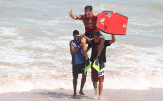 Baiano entra na água nesta sexta visando bicampeonato do Bahia Bodyboarding Show