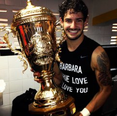 Irresponsável, atacante pode trocar Corinthians pelo Tottenham