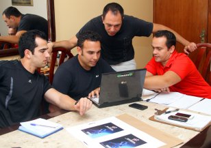 Personalidades do esporte se unem para discutir a ciência no futebol